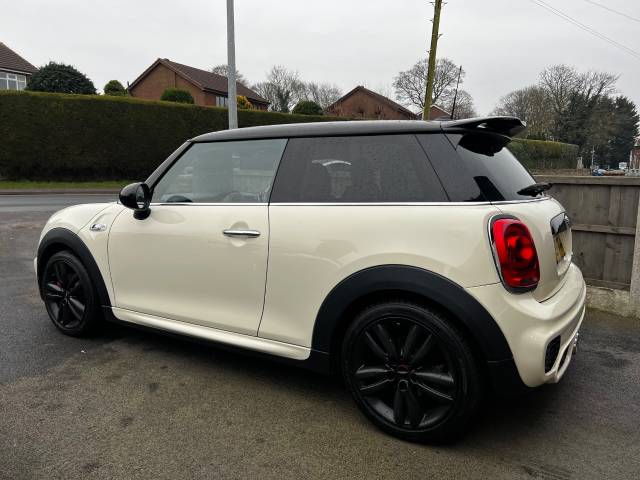 2017 Mini Hatchback 2.0 Cooper S D 3dr